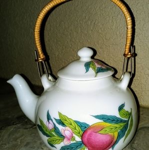 Limoges Abondance Teapot